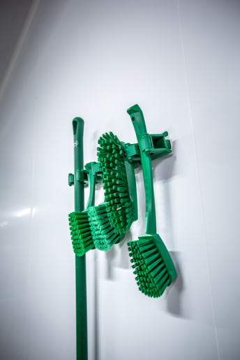 Vikan Wall Bracket with Tools - Green